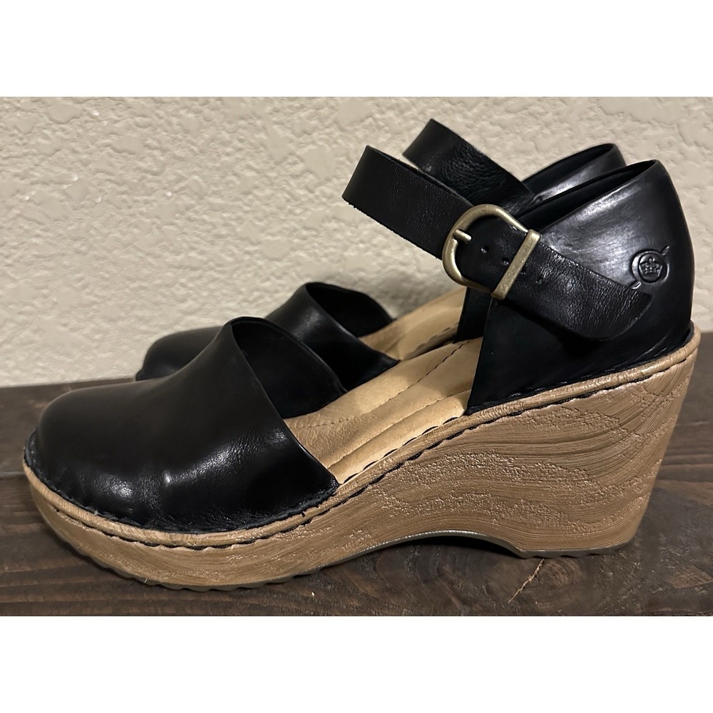 Born Khele22 Black Leather Closed Toe Clog Heels Sz 9 Buckle Close Boho